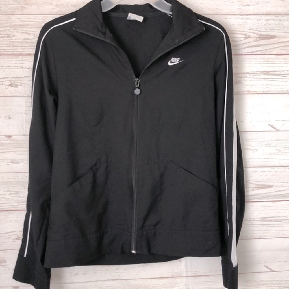 Nike Lightweight Zip Up Jacket - image 1
